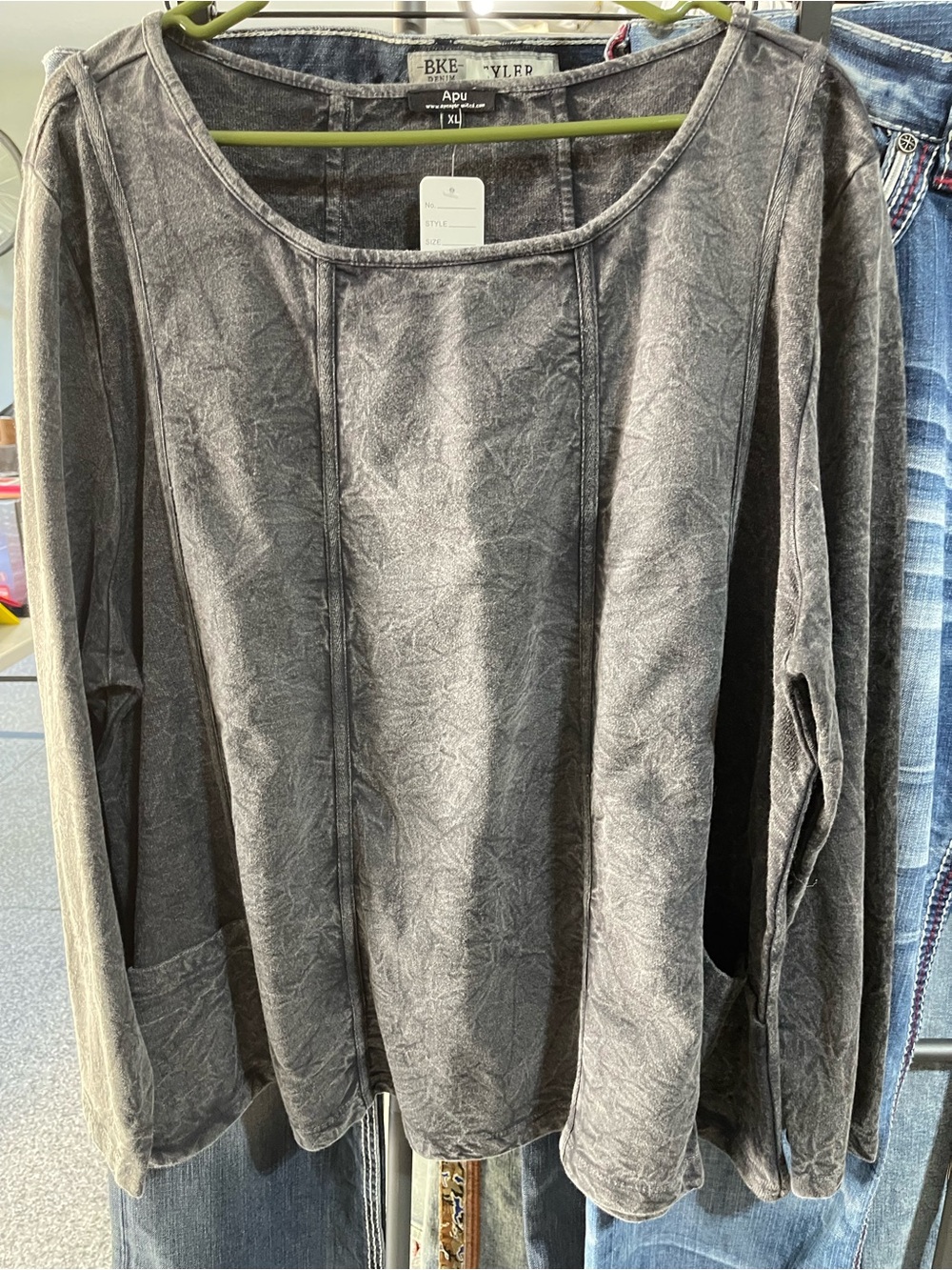 APU Washed-Texture Gray Long-Sleeve Tunic with Front Seams